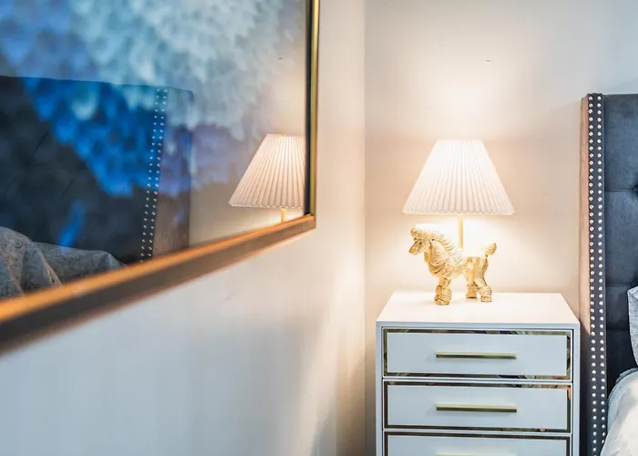T-town Bougie - Trendy And Fun! Next To Expo Square- Sagenet Center Holiday home *