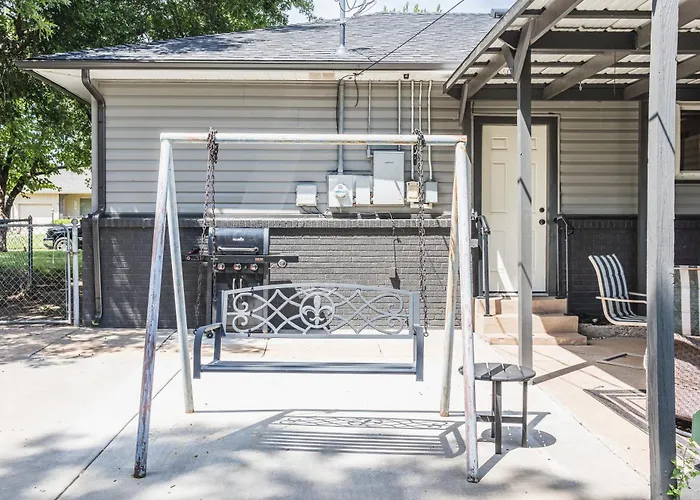 Holiday home T-town Bougie - Trendy And Fun! Next To Expo Square- Sagenet Center